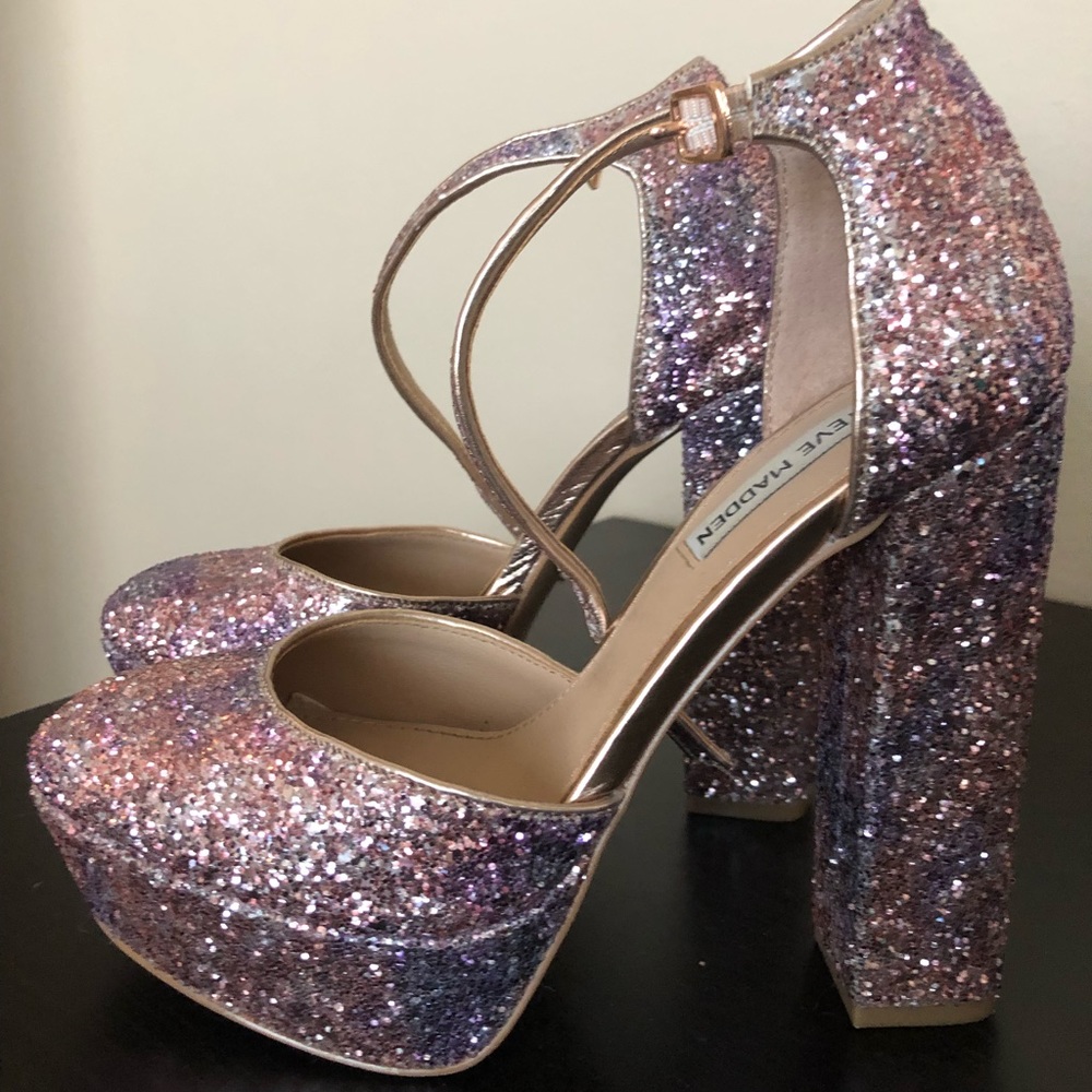 Steve Madden Darla Platform Pumps
